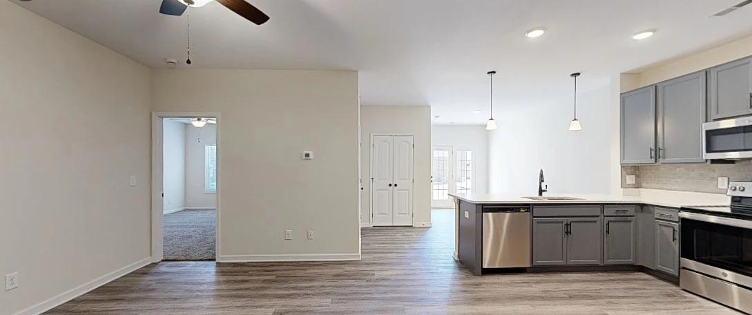 2BR, 2BA - 1,176 SF Virtual Tour